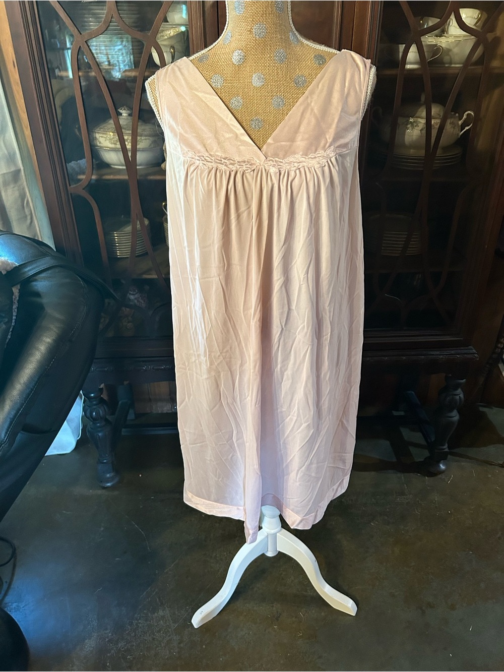 Vintage Vanity Fair Soft Pink Women's Sleeveless Nightgown XL